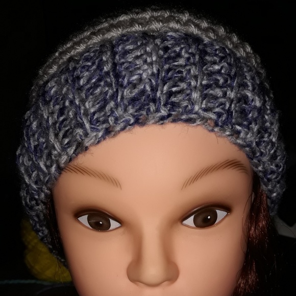 Crochet beanie - Picture 5 of 5
